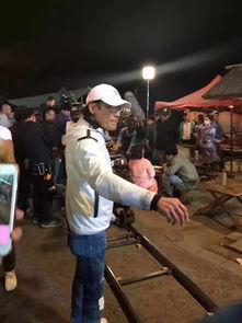 偶遇明星爆料视频,揭秘幕后花絮曝光！