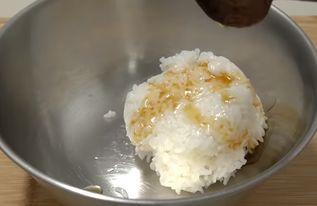 爆料饭团做法视频,爆款饭团制作全过程大公开