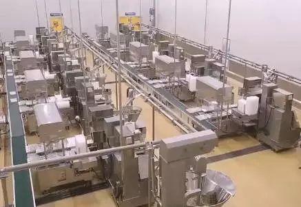 男子爆料工厂视频,男子揭露惊人工作环境