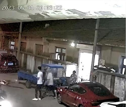 男子爆料工厂视频,男子揭露惊人工作环境