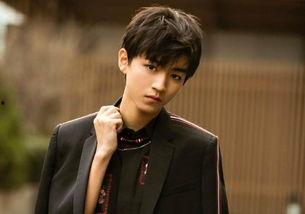 知乎爆料娱乐圈王俊凯,娱乐圈的青春偶像，揭秘他的成长之路