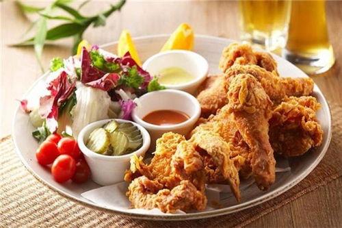 路边炸鸡爆料视频真实,揭秘路边炸鸡制作过程，美味背后的真相